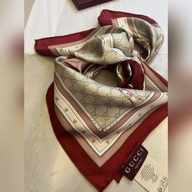 Gucci 25new Equestrian Buckle Burgundy