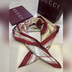 Gucci 25new Equestrian Buckle Burgundy