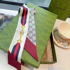Шелковый шарф Gucci Twilly, ремень с з