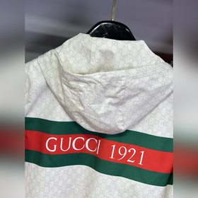 Куртка Gucci 24 Premium с капюшоном и 