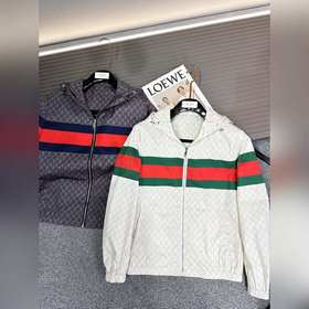 Куртка Gucci 24 Premium с капюшоном и 