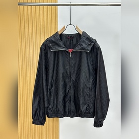 Куртка Gucci из нейлона с жаккардовым