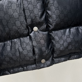 Пуховик Gucci Модный пуховик с капюшон