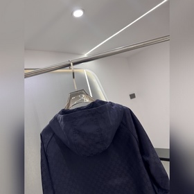 Осень/зима 2025 Новинка Gucci Двусторо