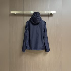Куртка Gucci с вышитым патчем из нейло