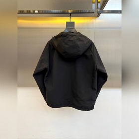 Gucci, коллекция осень/зима 2026： двус