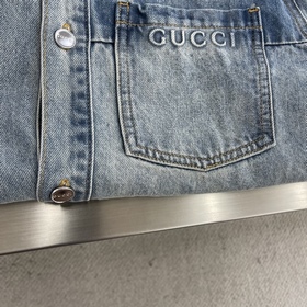 Рубашка Gucci из денима с тиснением и