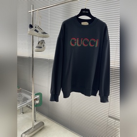 Свитшот Gucci с круглым вырезом и цвет
