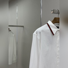Gucci Pre-Fall 2025 Новинка： рубашка с