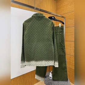 Комплект из джинсовой куртки с длинным