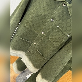Комплект из джинсовой куртки с длинным