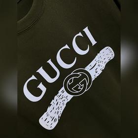 Эксклюзивная осенняя новинка от Gucci：
