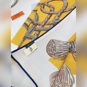 [Двусторонняя шерстяная ткань одного ц