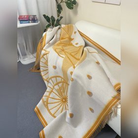 Мотив Cheval Cabriolet происходит от п