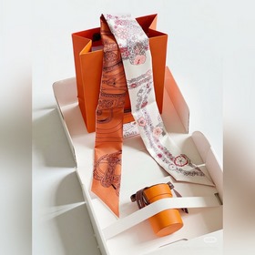 Шелковый шарф Hermès Twilly из коллекц