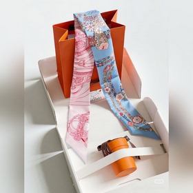 Шелковый шарф Hermès Twilly из коллекц