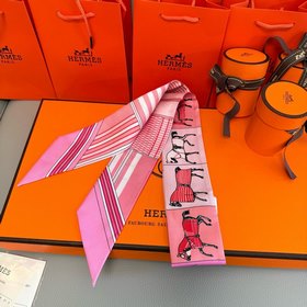 Новый Twilly от Hermès, изготовленный 