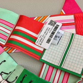 Новый Twilly от Hermès, изготовленный 