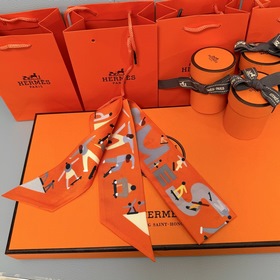 Шелковый шарф Hermès Twilly Шелковый