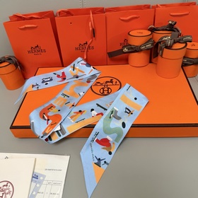 Шелковый шарф Hermès Twilly Шелковый