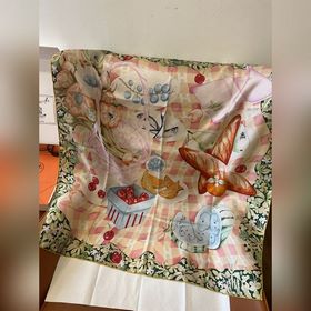 Hermès «Платок на лужайке»  Изысканн