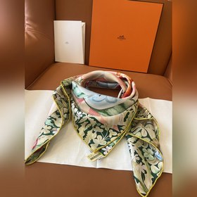 Hermès «Платок на лужайке»  Изысканн