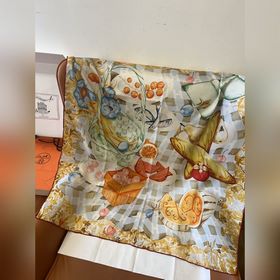 Hermès «Платок на лужайке»  Изысканн