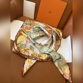 Hermès «Платок на лужайке»  Изысканн