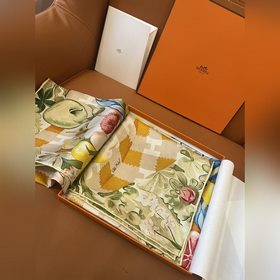 Hermès «Платок на лужайке»  Эксклюзи