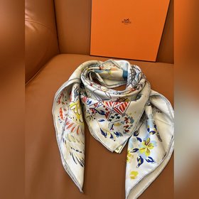 Hermès, шелковый шарф Hermès： «Волшебн