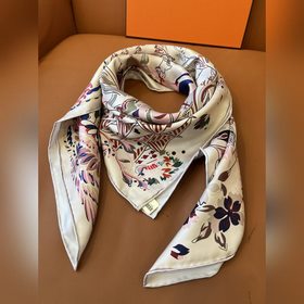 Hermès, шелковый шарф Hermès： «Волшебн