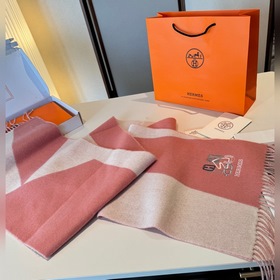Двусторонний шарф Hermès. Классический