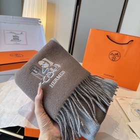 Двусторонний шарф Hermès. Классический