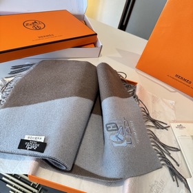 Двусторонний шарф Hermès. Классический