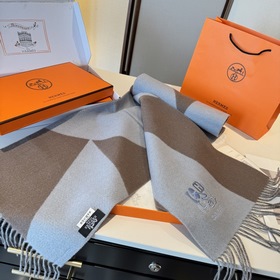 Двусторонний шарф Hermès. Классический