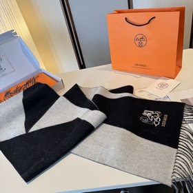 Двусторонний шарф Hermès. Классический