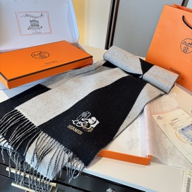 Двусторонний шарф Hermès. Классический