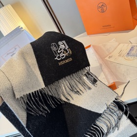 Двусторонний шарф Hermès. Классический