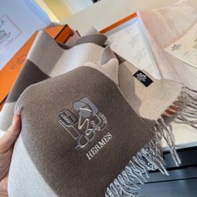 Двусторонний шарф Hermès. Классический