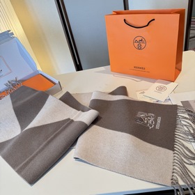 Двусторонний шарф Hermès. Классический