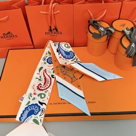 Шарф Hermès Cheetah Bandana Twilly из 