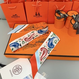 Шарф Hermès Cheetah Bandana Twilly из 