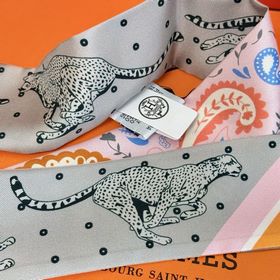 Шарф Hermès Cheetah Bandana Twilly из 