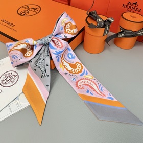 Шарф Hermès Cheetah Bandana Twilly из 