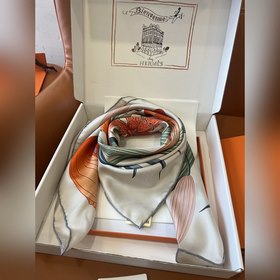 Шелковый шарф Hermès Eternal Bouquet 9