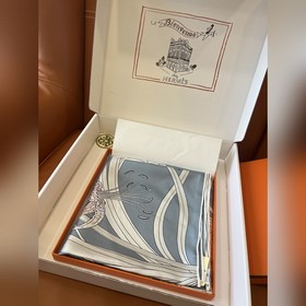 Квадратный платок Hermès Immortal Bouq