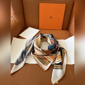 Hermes Осень 2025 Маска с лошадиным уз