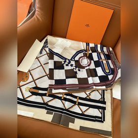 Hermes Осень 2025 Маска с лошадиным уз
