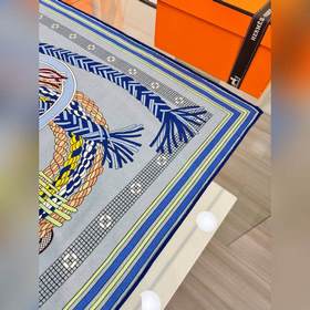 Шарф Hermès, ручной работы, сшитый с п