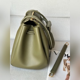 Размеры： 28,5 × 11 × 23 см  Оливково